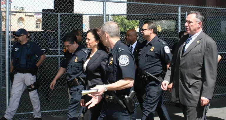 Police Respond Quickly After President Donald Trump Makes Unexpected Move Against Former VP Kamala Harris…#