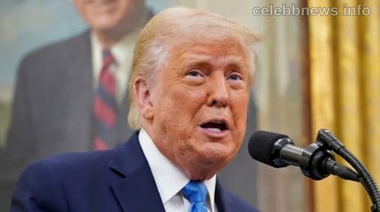 ‍♂️‍♂️Trump looked straight at reporters and said the quiet part out loud